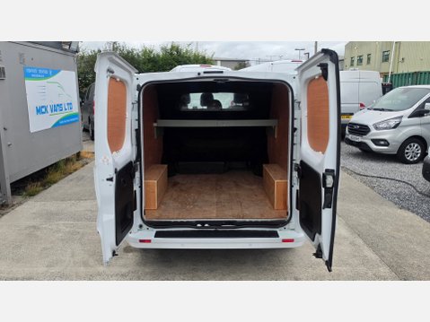 Renault Trafic EXTRA SPORT LL30 L2 H1 DCIV CREW VAN 2.0 DCI 150ps EU6 27