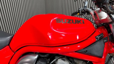 Suzuki Bandit 600 GSF 1996 MK1 RUNNING PROJECT BIKE ONLY 26K NAKED A2 13