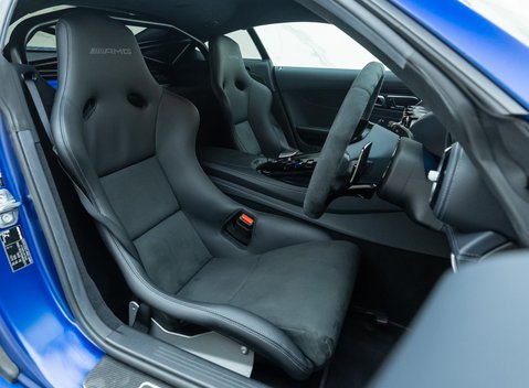 Mercedes-Benz AMG GT R PRO 14