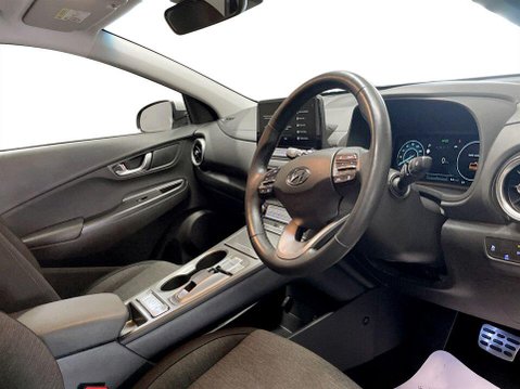 Hyundai KONA 39kWh Premium SUV 5dr Electric Auto (10.5kW Charger) (136 ps) 12