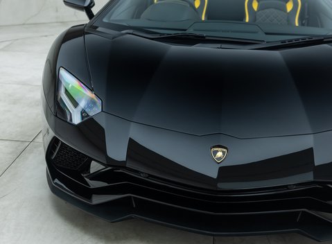 Lamborghini Aventador S LP 740-4 ROADSTER 27
