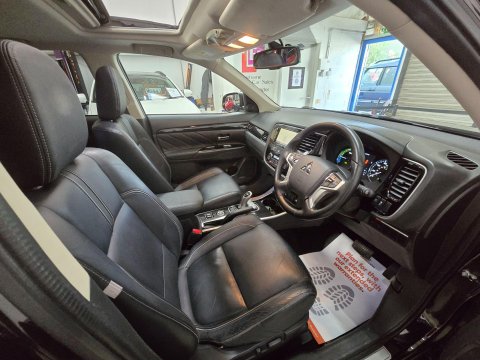 Mitsubishi Outlander 2.0h 12kWh GX4h CVT 4WD Euro 6 (s/s) 5dr 45