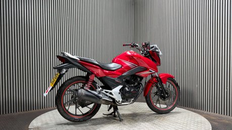 Honda CB GLR 125 2016 17K PROJECT BIKE SPARES OR REPAIR 125CC COMMUTER BIKE 3