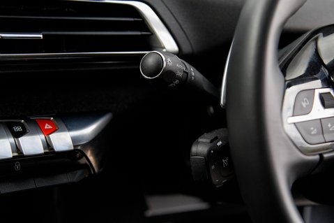 Peugeot 3008 BLUEHDI S/S ALLURE PREMIUM PLUS 16