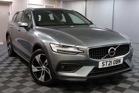 Volvo V60 B4 CROSS COUNTRY AWD MHEV 18