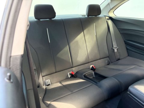 BMW 2 Series 2.0 220i Sport 2dr 11