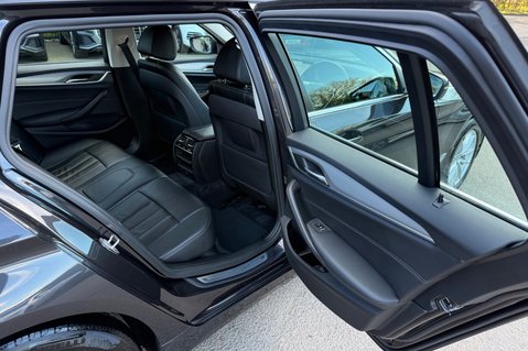 BMW 5 Series 520I SE TOURING AUTOMATIC ESTATE TOURING - HARMAN KARDON - AMBIENT LIGHTING 29