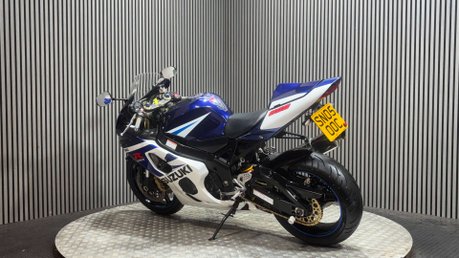 Suzuki GSX-R 2005 28K NEW MOT SERVICED WARRANTY 600CC SUPER SPORT GIXXER 10