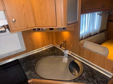 Burstner Argos 748-2 6 berth, large garage, tag axle, race van race truck 22