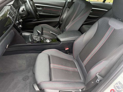BMW 3 Series 2.0 320i Sport 4dr 20