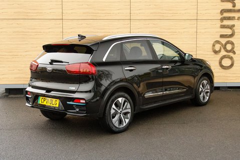 Kia Niro 4 PLUS 2