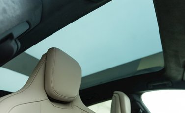 Porsche Taycan GTS Sport Turismo 11