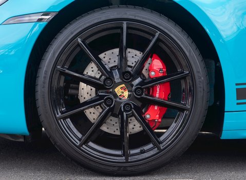 Porsche 911 (992) Carrera S 10