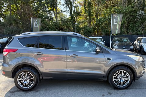 Ford Kuga TITANIUM TDCI 2WD - 10 SERVICES - NEW MOT - NEW DISCS AND PADS ALL ROUND 5