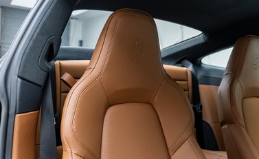 Porsche 911 GT3 TOURING (992.2) 13