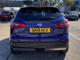 Nissan Qashqai 1.3 Qashqai N-Connecta DiG-T 5dr 6
