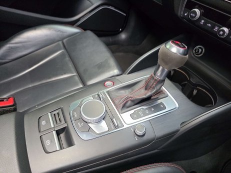 Audi RS3 2.5 TFSI Audi Sport Edition Saloon 4dr Petrol S Tronic quattro Euro 6 (s/s) 12