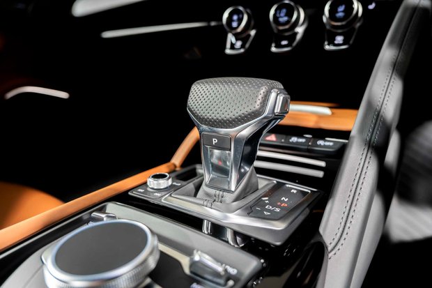 Audi R8 V10 PERFORMANCE EDITION. RWD. SONOMA GREEN. CARBON EXT. FULL PPF. B&O. 4