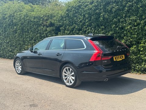 Volvo V90 (Sold) 2.0 D4 Momentum Plus Estate 5dr Diesel Auto Euro 6 (s/s) (190 ps) 32