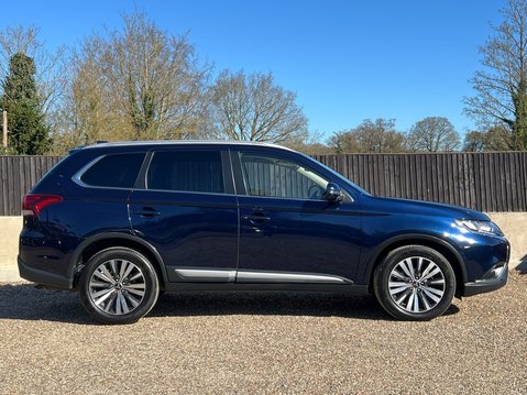 Mitsubishi Outlander 4 5