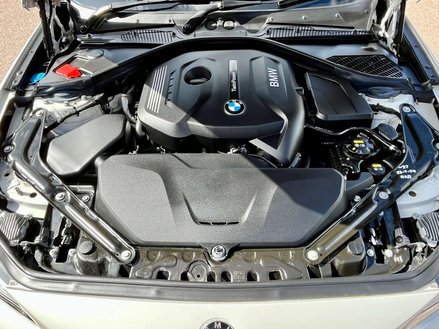 BMW 2 Series 2.0 220i M Sport Auto 2dr 