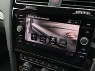 Volkswagen Golf GTI PERFORMANCE TSI DSG 71