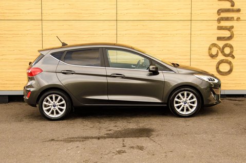 Ford Fiesta TITANIUM 8