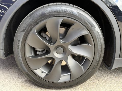 Tesla Model Y SUV 5dr Electric Auto RWD (346 ps) 15