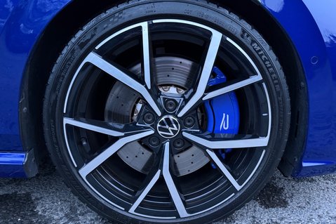 Volkswagen Golf R TSI 4MOTION DSG -AKRAPOVIC -PERFORMANCE PACK -CARBON LEATHER -HEATED S/W 10