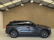 Jaguar F-Pace 2.0 F-PACE R-Sport AWD D Auto 4WD 5dr 17