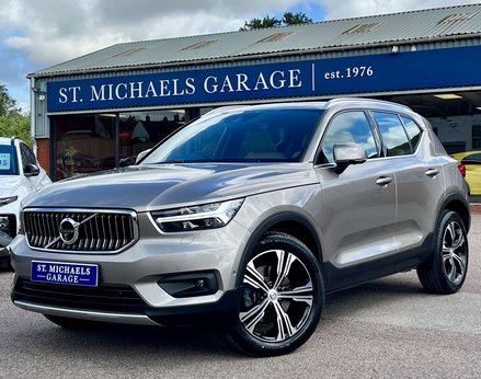 Volvo XC40 2.0 XC40 Inscription Pro T4 Auto 5dr 1