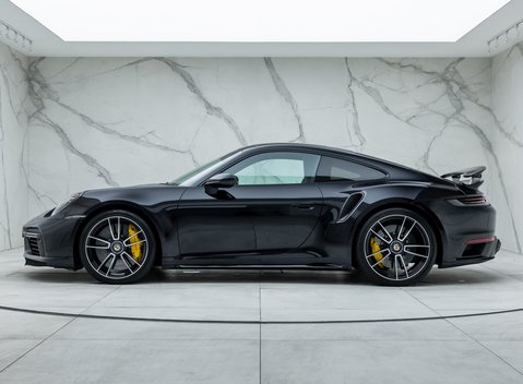 Porsche 911 Turbo S (992) 5