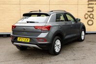 Volkswagen T-Roc LIFE TSI 2