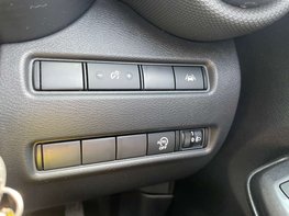 Nissan Juke 1.0 Juke Visia DiG-T 5dr 44