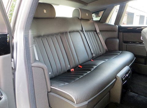 Rolls-Royce Phantom 9