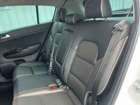 Kia Sportage 1.7 CRDi 3 Euro 6 (s/s) 5dr 44
