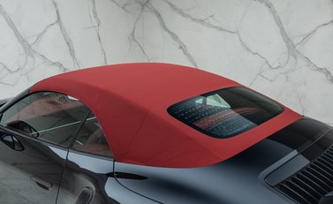 Porsche 911 Turbo S CABRIOLET (992) 40