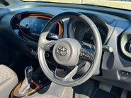 Toyota Aygo X VVT-I LIMITED EDITION 38