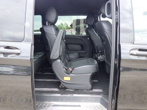 Mercedes-Benz V Class 2.2 V220d AMG Line MPV 5dr Diesel G-Tronic+ Euro 6 (s/s) 7 Seat (163 ps) 12