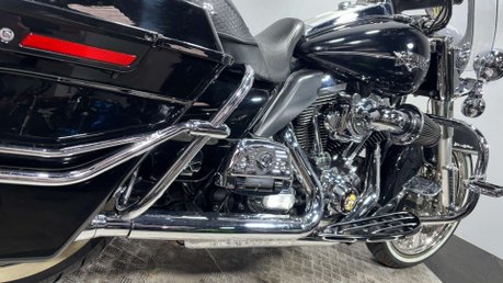 Harley-Davidson Touring 1690 FLHRC ROADKING CLASSIC 2012 TO MANY EXTRAS 21' WHEEL 3