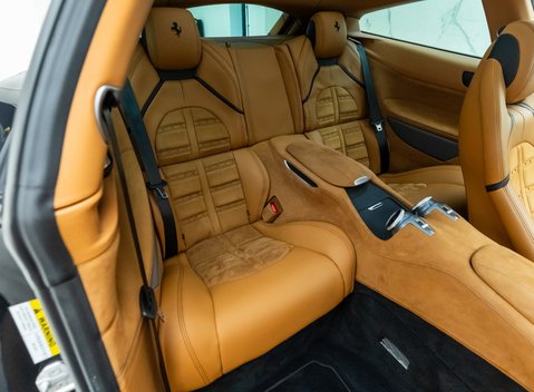 Ferrari GTC4 Lusso V12 17