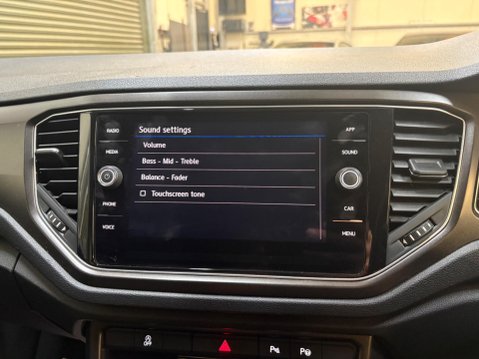 Volkswagen T-Roc 1.5 TSI EVO SE Euro 6 (s/s) 5dr 23