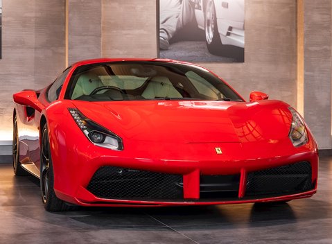 Ferrari 488 GTB 1