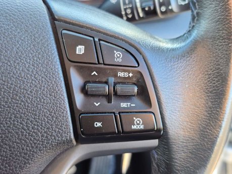 Hyundai TUCSON 1.7 CRDi Blue Drive SE Nav SUV 5dr Diesel DCT Euro 6 (s/s) (141 ps) 27
