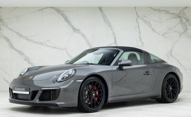Porsche 911 Targa 4 GTS (991.2) Targa 8