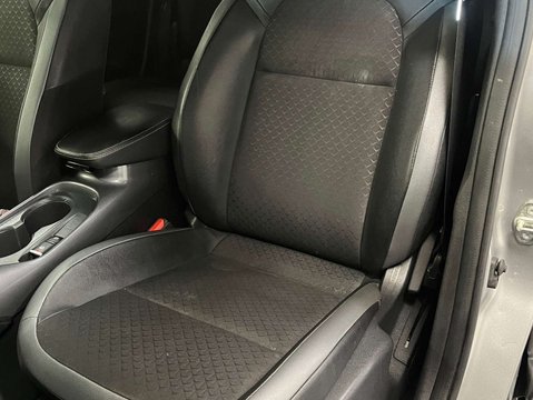 Nissan Juke 1.0 Juke N-Connecta DiG-T 5dr 30