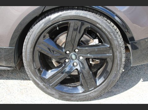 Land Rover Discovery R-DYNAMIC HSE MHEV 32