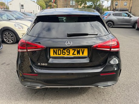 Mercedes-Benz A Class A 180 AMG LINE EXECUTIVE 7