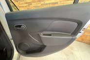Dacia Sandero 1.5 dCi Laureate Hatchback 5dr Diesel Manual Euro 5 (90 ps) 64