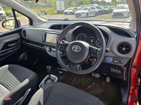 Toyota Yaris 1.5 VVT-h Icon Tech Hatchback 5dr Petrol Hybrid E-CVT Euro 6 (s/s) (100 ps) 16